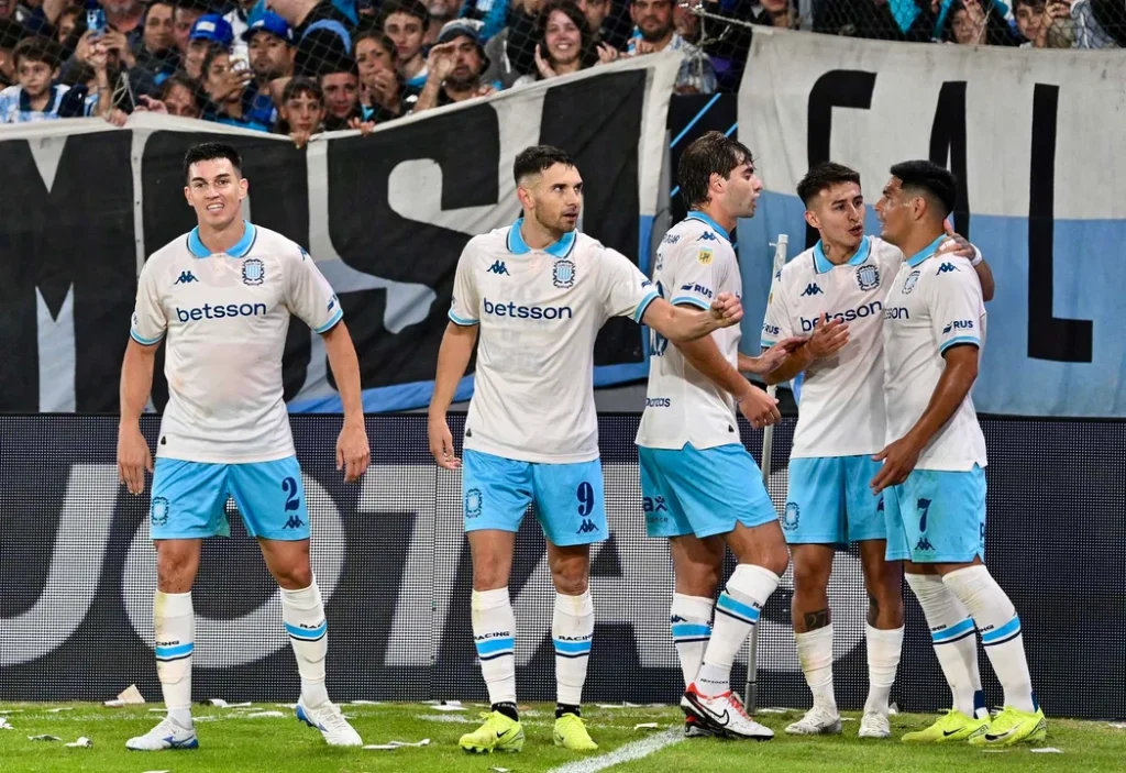 Racing perdió a uno de los delanteros más importantes para lo que resta del semestre racing 1