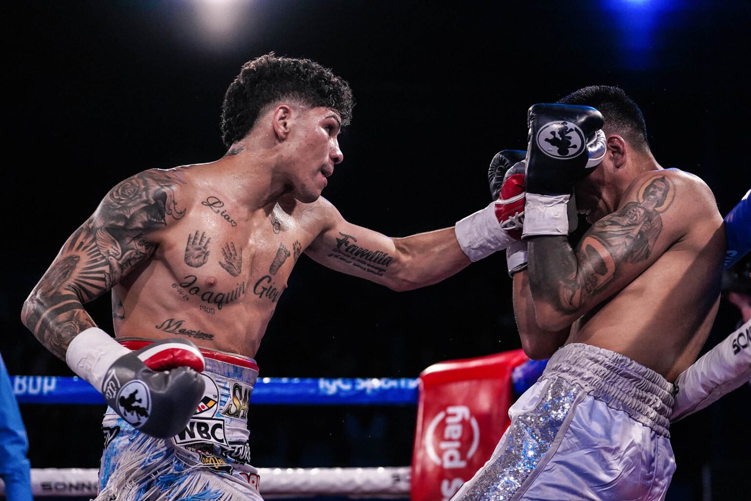 Sansón Rosa retuvo el título latino ligero del Consejo Mundial de Boxeo 271125794