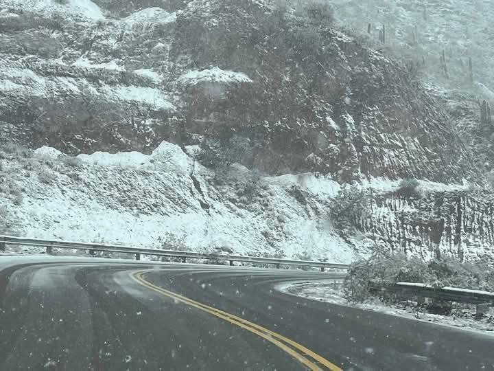 Cerraron el paso en la Cuesta de Miranda por el fenómeno climático 499921904 998594352445947 4798625830671913537 n