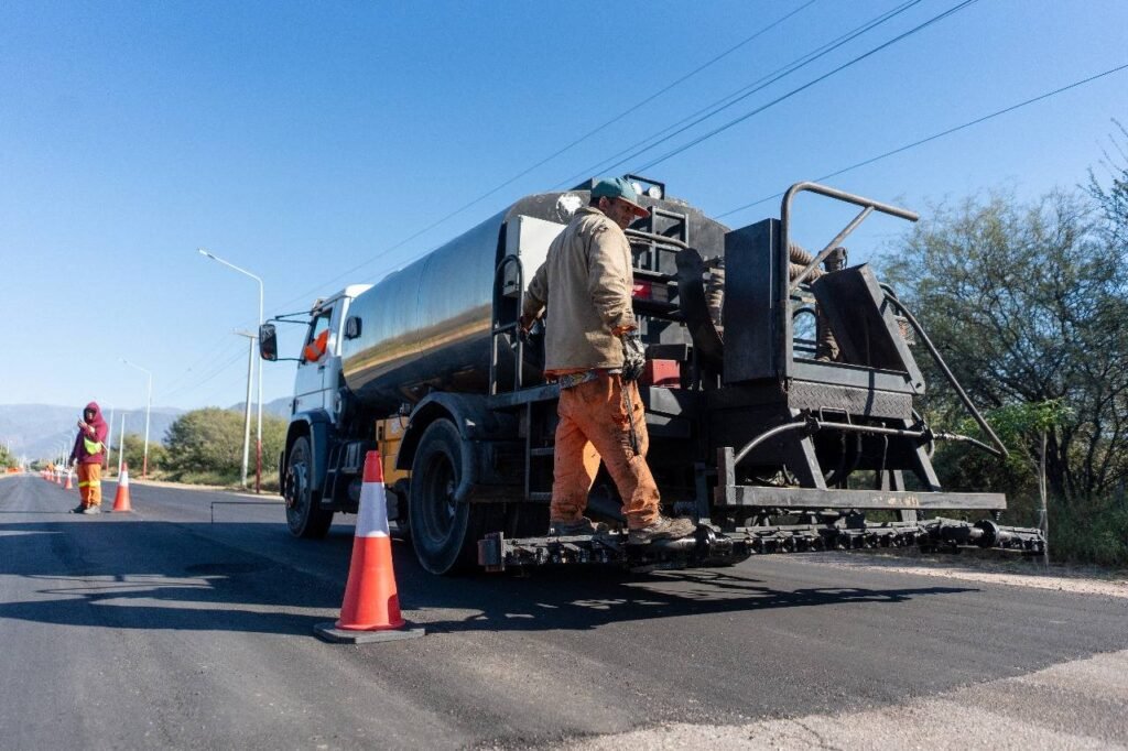 El municipio de Capital mejoró la transitabilidad en el acceso Norte a la Ciudad 504173323 1308796921246842 2484353894150458062 n