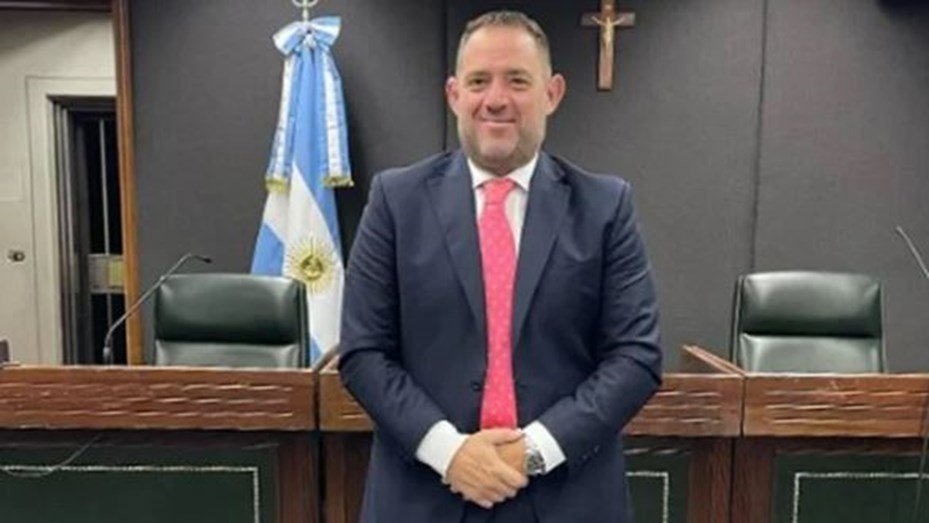 Confirman el procesamiento de un juez por el robo de monedas de oro en Mar del Plata juez oro