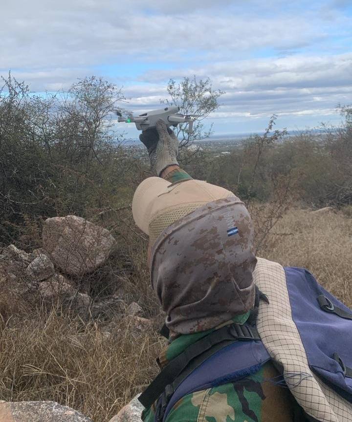 La búsqueda del atleta Nicolás Portugal continuo durante toda la noche en la zona de El Morro 524628905 1285987043534847 6691669619419686139 n