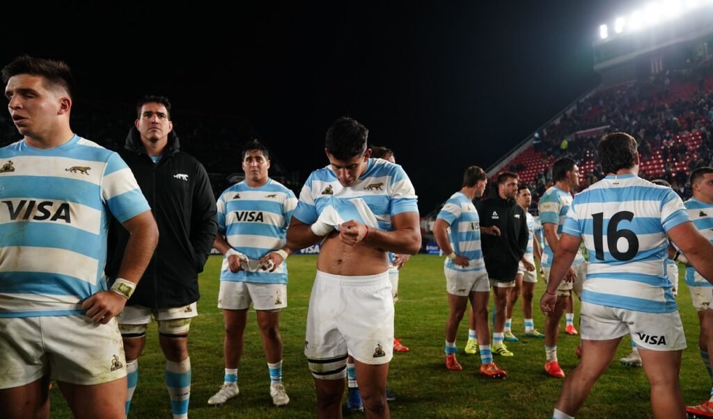 Los Pumas tuvieron un segundo tiempo para el olvido y cayeron holgadamente ante Inglaterra SeVbBq03y 1290x760 1