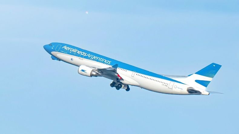 En el primer semestre del año, más de 16 millones de personas volaron por Argentina: los destinos más elegidos aereolineas argentinas avionjpg