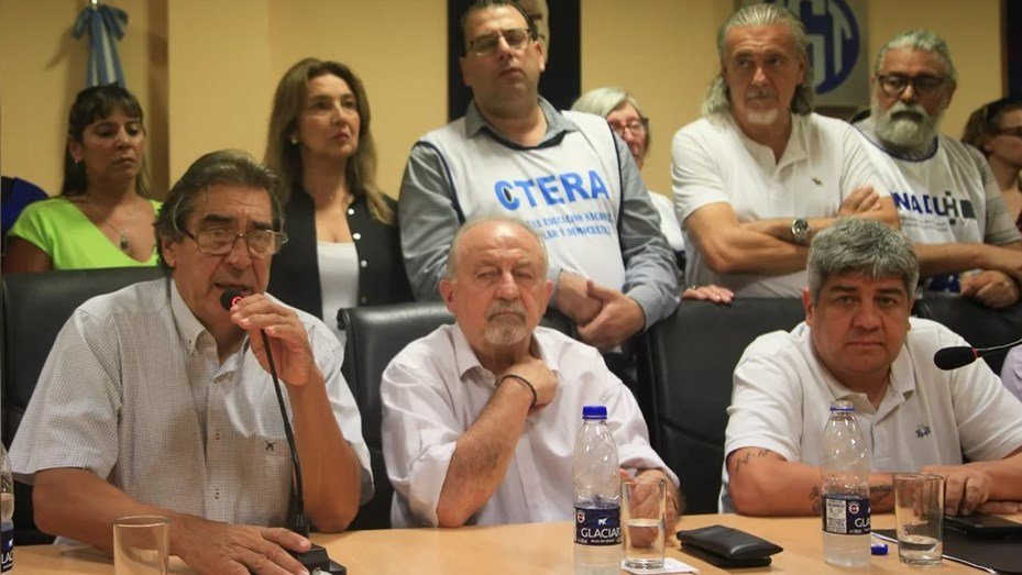 Las dos CTA convocaron a sumarse a la marcha de San Cayetano del 7 de agosto cta moyano