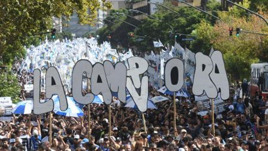 Fuerza Patria: La Cámpora logró imponer más candidatos, pero Kicillof se quedó con los de mayor peso lacampora