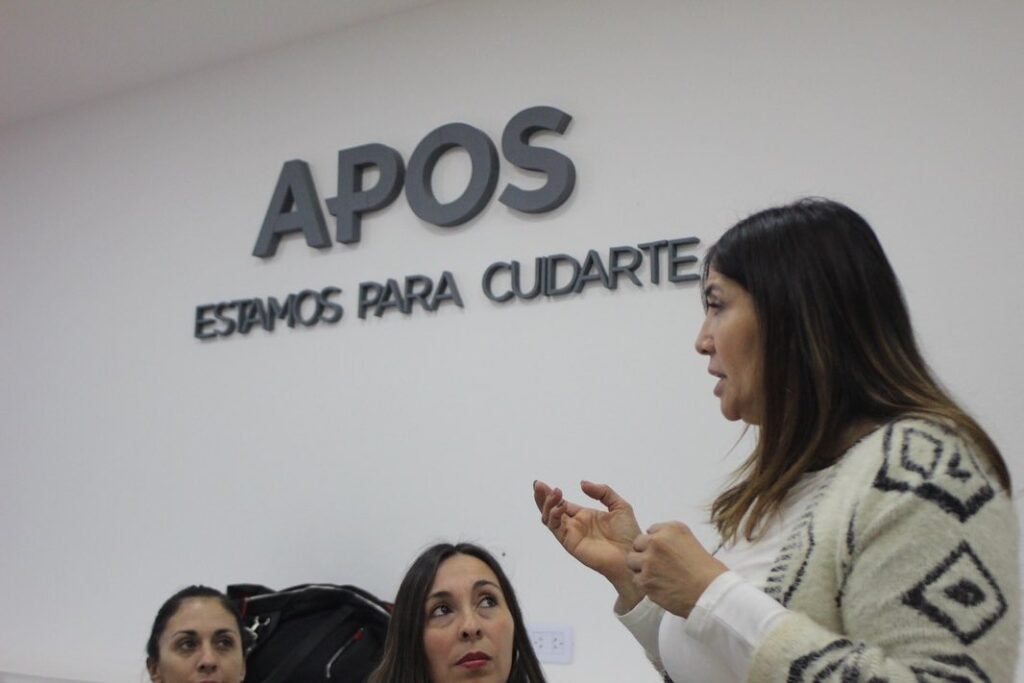 Claudia Ortiz sobre el Colegio Médico: “Volvemos al mercado de ellos determinar el valor de la consulta” 466972613 18059774296876111 4533665932096259689 n