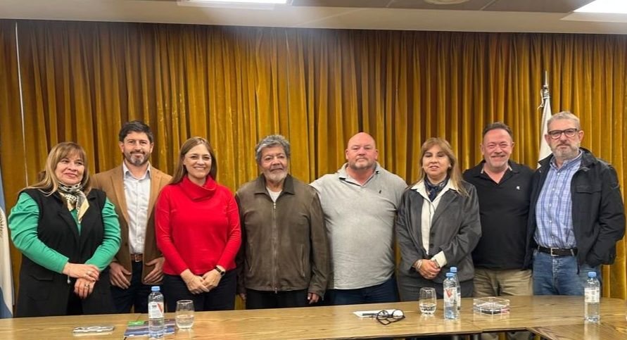 Buscan avanzar en la creación del Centro de Formación para la Industria de la Construcción 531724002 1298489025617982 8187663989006109883 n