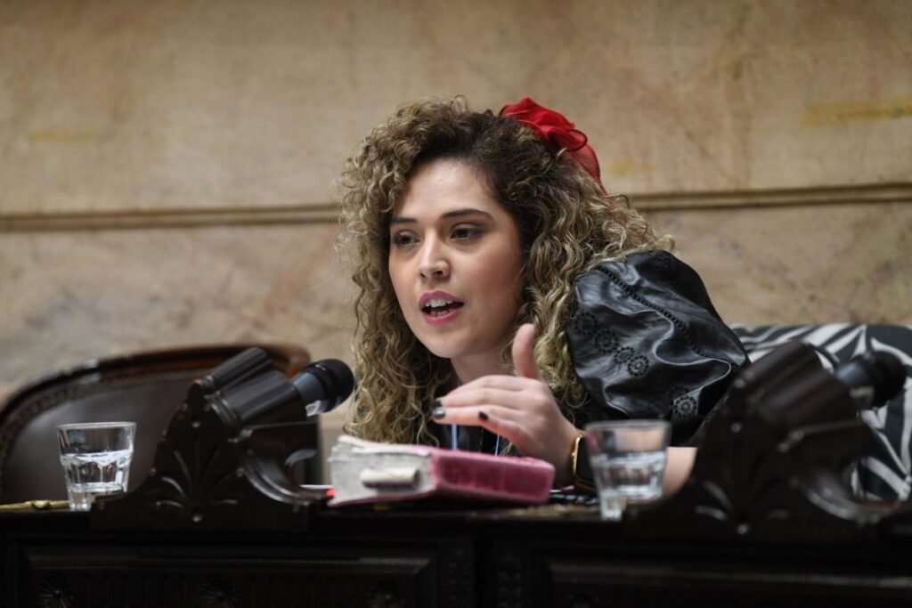 Lourdes Arrieta cruzó duro a Karina Milei: «La superó la ambición por el dinero» GsoemRmWYAAhbkx scaled 1