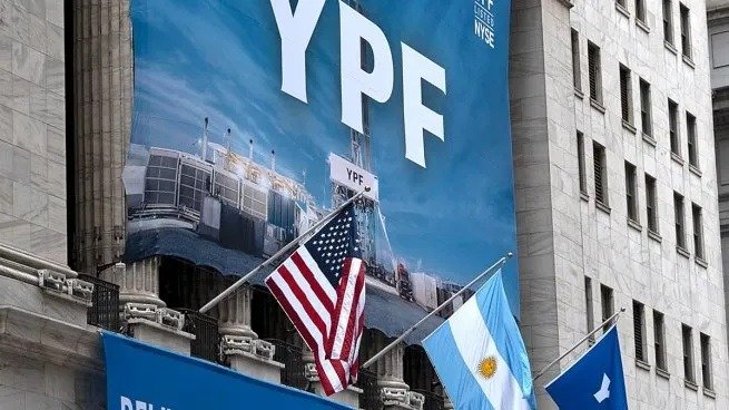 Dia clave en YPF: Justicia de EE.UU decide sobre la entrega de acciones WhatsApp Image 2025 08 12 at 12.40.12 AM
