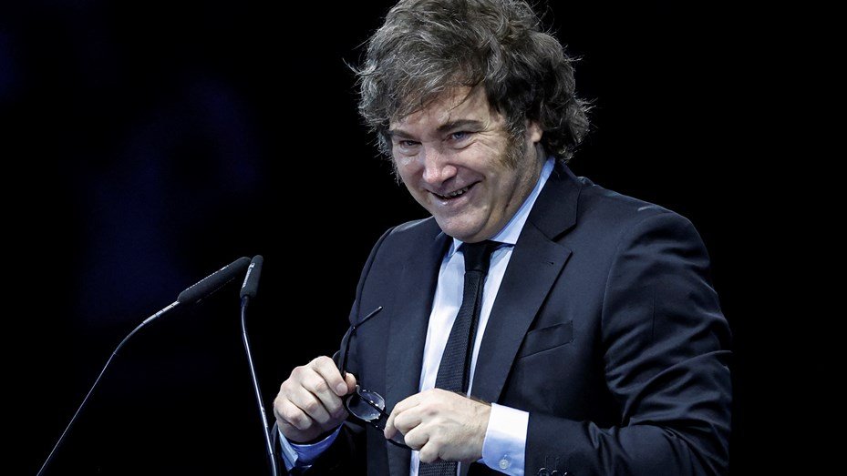 El Gobierno de Milei prepara un drástico recorte más un aumento de tarifas de luz y gas hacia 2026 milei