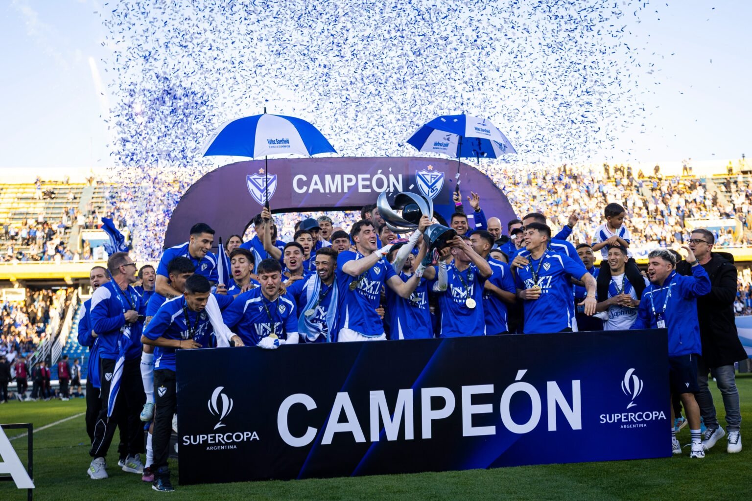 Vélez superó a Central Córdoba y gritó campeón en la Supercopa Argentina 20250907 040312