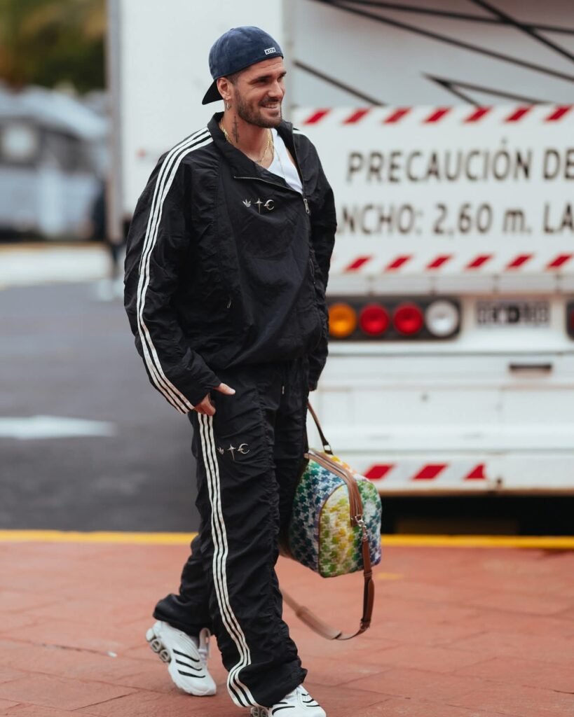 541761276 1294368182701889 7469031004755028782 n