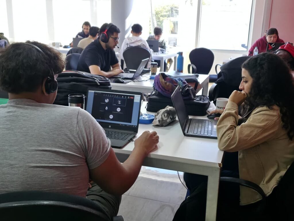 La Rioja se afianza como polo de la economía del conocimiento WhatsApp Image 2025 09 01 at 6.18.32 PM