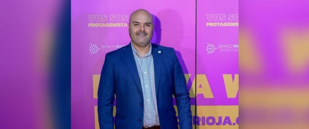 El Frente Renovación Riojana presentó su lista con Alfredo Barros Reyes a la cabeza WhatsApp Image 2025 09 09 at 9.45.02 AM