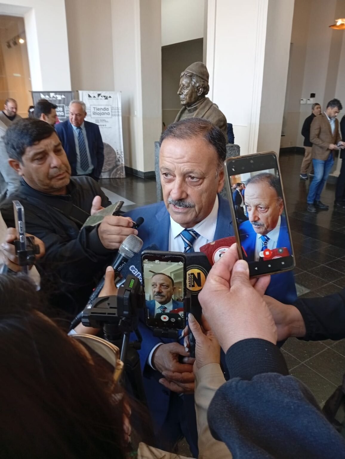 Quintela le pidió al «menemismo» acompañar el reclamo de fondos compensatorios WhatsApp Image 2025 09 10 at 1.43.55 PM