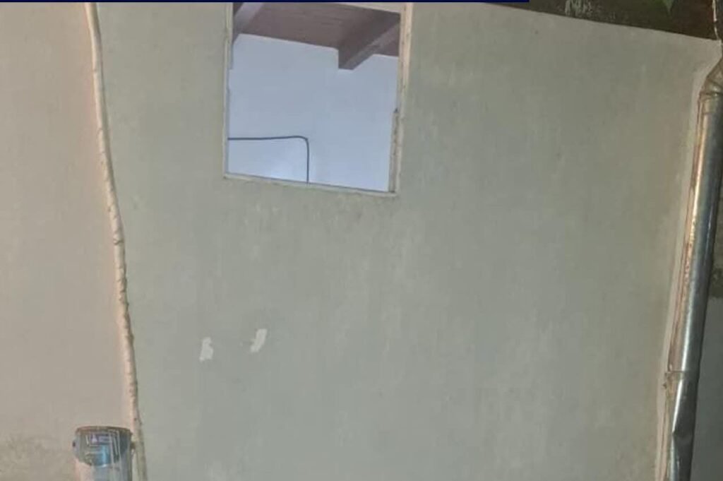 Robaron 15 millones de pesos y varios objetos de una funeraria de Capital WhatsApp Image 2025 09 24 at 9.03.07 AM