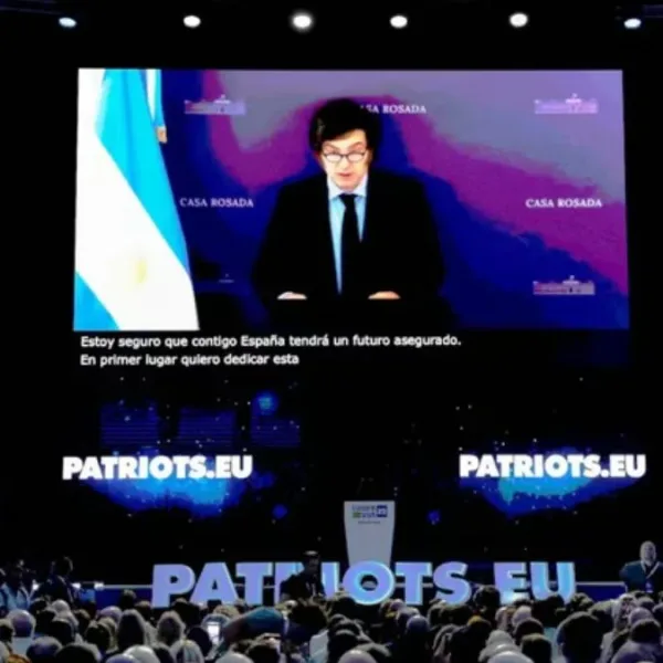 Javier Milei habló en el acto de Vox: “El asesinato de Kirk fue perpetrado por los mismos que nos acusan de violentos” diseosin titulo 2025 09 14t131228.5286607 sq