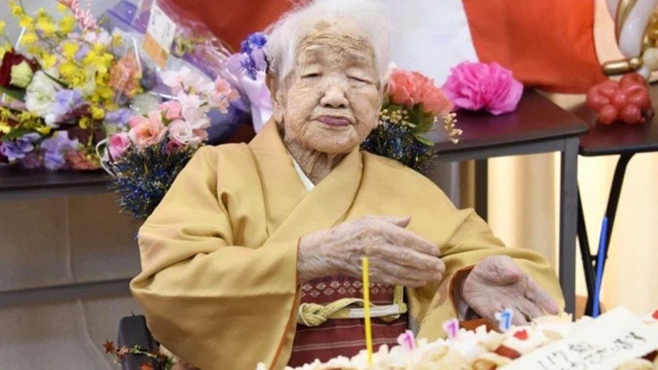 La cantidad de personas con 100 años o más en Japón alcanza un nuevo récord y suman 99 mil japonesa 100