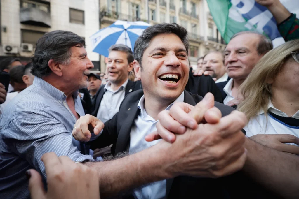 Kicillof se sumó a la Marcha Federal Universitaria: «El pueblo está de pie» kicillof 3