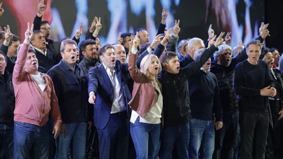 Kicillof consolida su figura en la interna del peronismo y se proyecta hacia 2027 kicillof festeejos