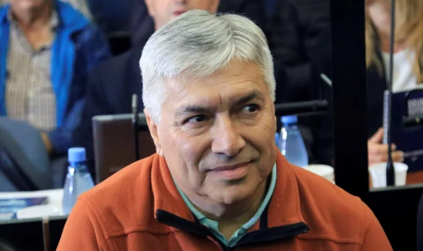 Denuncian a un juez federal por impedir el ingreso de abogados a un penal en una causa de Lázaro Báez 360 51