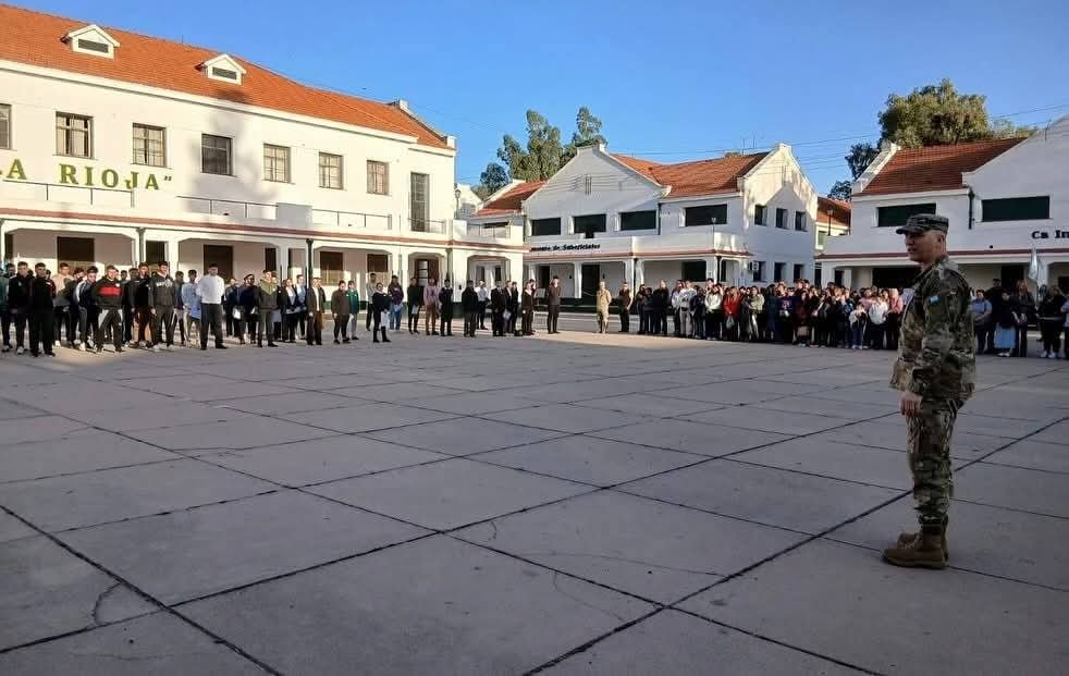 El Regimiento de Infantería de La Rioja recibió a 122 nuevos postulantes para ser soldados 560061357 1113101021021741 5807243407222291482 n