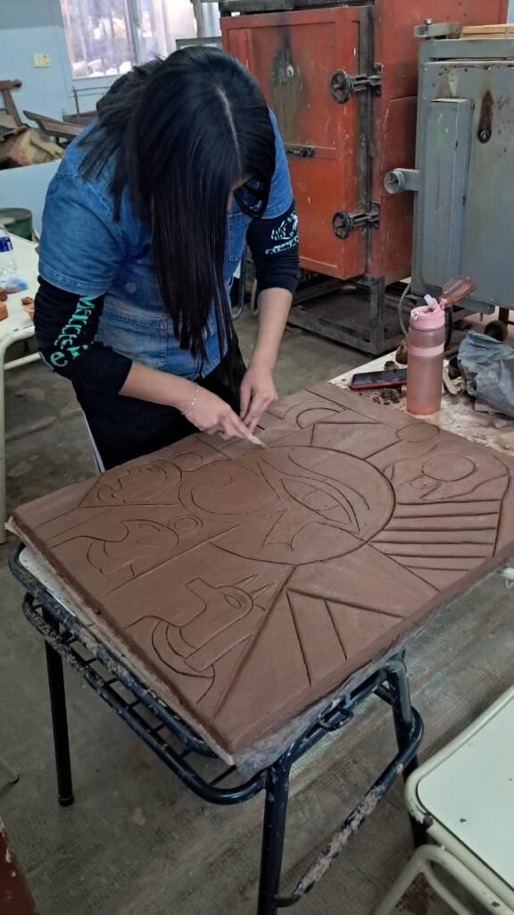 Estudiantes de la Polivalente de Arte expondrán sus obras en la Vieja Estación WhatsApp Image 2025 10 08 at 10.09.46 PM 2