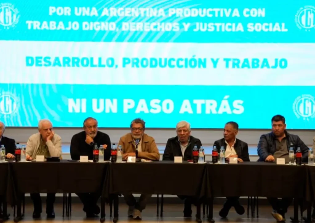 La CGT advierte que tomará medidas si Milei avanza con su reforma CGT