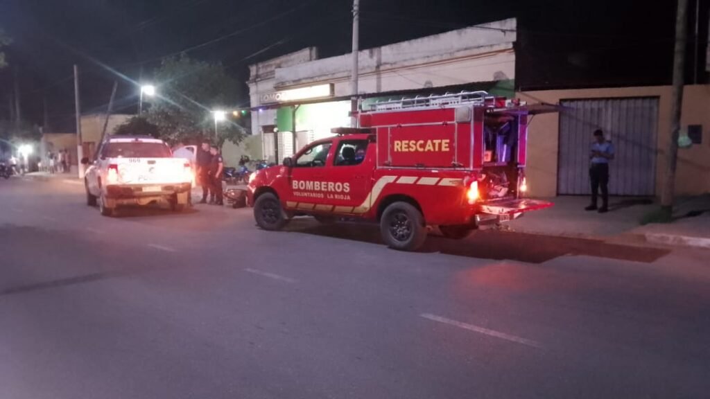 Motociclista cayó de su moto en Avenida 1° de Marzo y sufrió lesiones leves WhatsApp Image 2025 11 12 at 12.34.44 AM