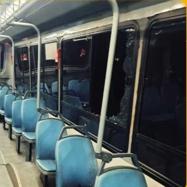 Tras ataque a un micro, Rioja Bus suspendió el servicio en la zona de Las Banderitas 1 colectivo