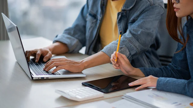 El mito del trabajo para toda la vida entra en crisis: llega el “pasaporte laboral” 360 94