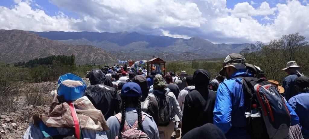 Emotiva peregrinación en honor al Niño de Gualco en Famatina 600962574 1157095139929200 7497405390148092664 n