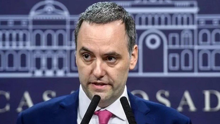 Adorni le respondió a Kicillof: “Sin déficit, no hay nueva deuda” adorni