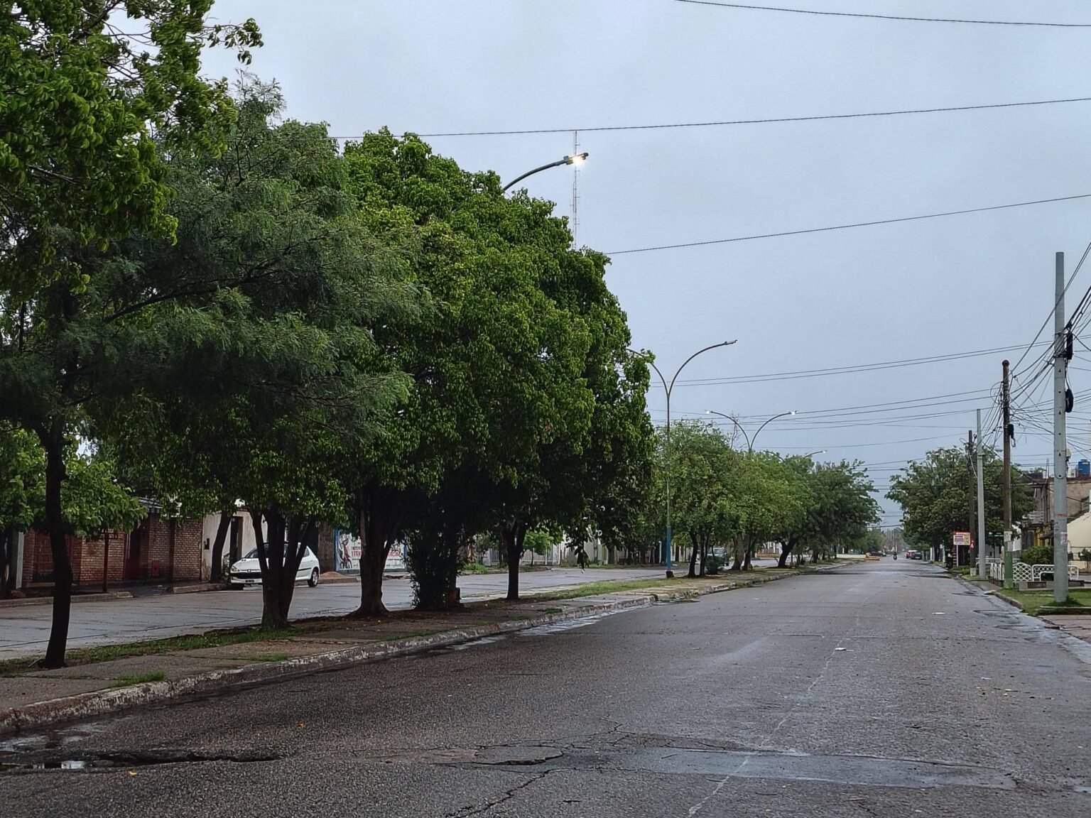 En zona Sur de Capital se registró la caída de 42 milímetros de agua de lluvia lluvia