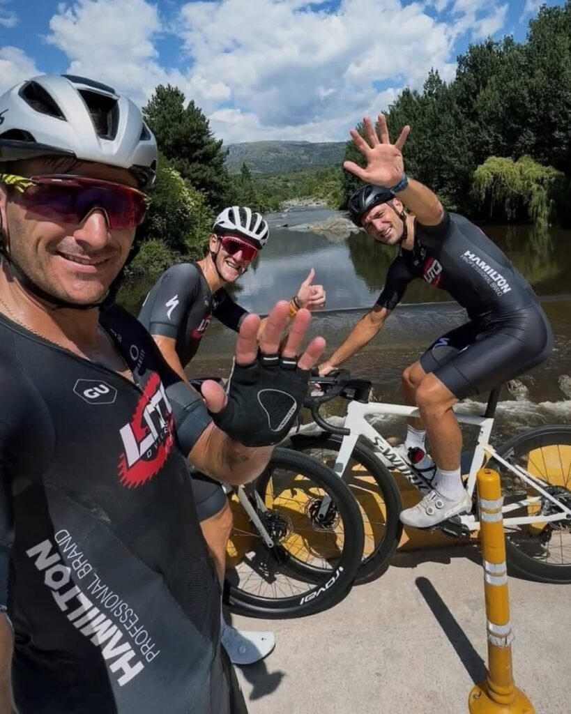 Scaloni realizó una travesía en bici por las Sierras cordobesas 1 608869221 1400307178774655 6702627168465072501 n