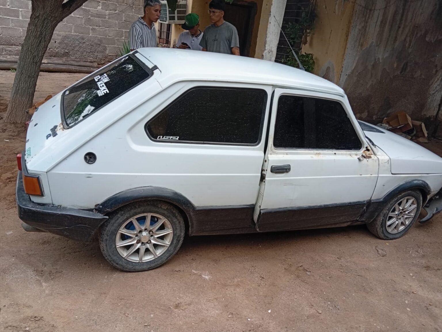 Chocó a un ciclista y se dio a la fuga en barrio Nueva Rioja: fue detenido y se comprobó que tenía alcohol en sangre 691455326