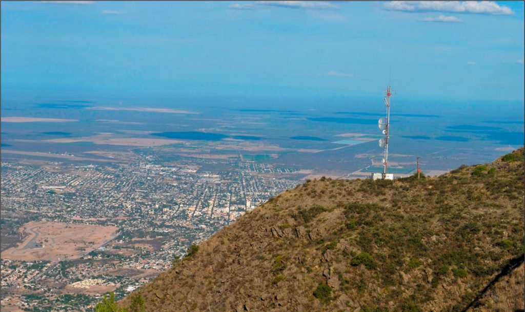 Por trabajos de vialidad, no se permitirá circulación en la zona del Morro y cerro de La Cruz cerro de la cruz lariojaturismo 1 1024x610 1