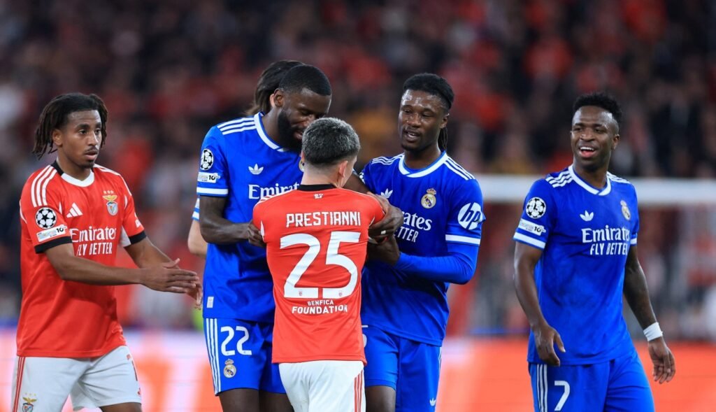 000 97XF2B8 6995096327208