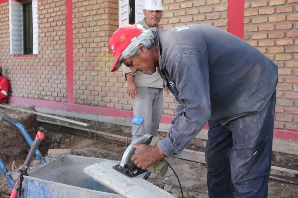 Inicio del ciclo lectivo: el Municipio realiza obras de refacción y acondicionamiento en instituciones municipales 1 1000620065