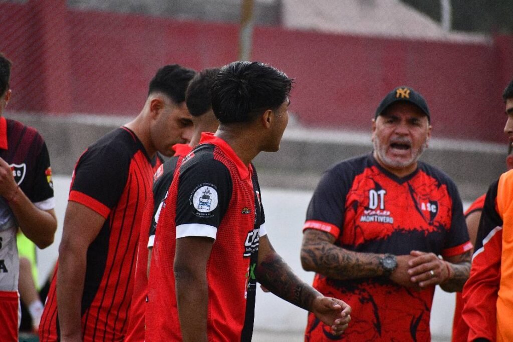 Andino Sport Club oficializó la salida de Miguel Medina andino DT