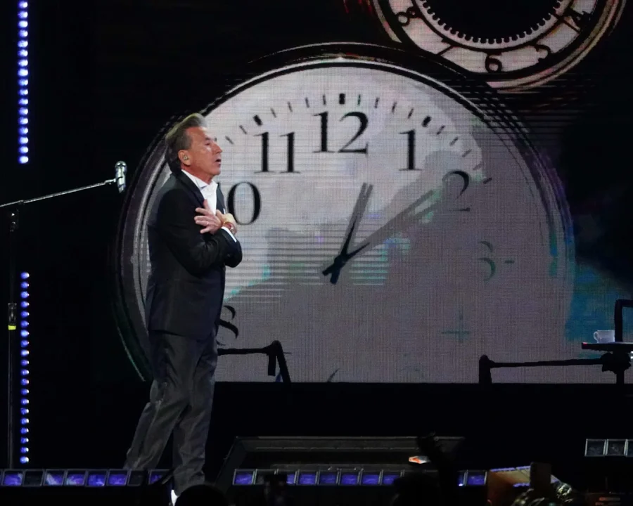 Montaner abrió su gira mundial en Buenos Aires e hizo vibrar a sus fanáticos montaner