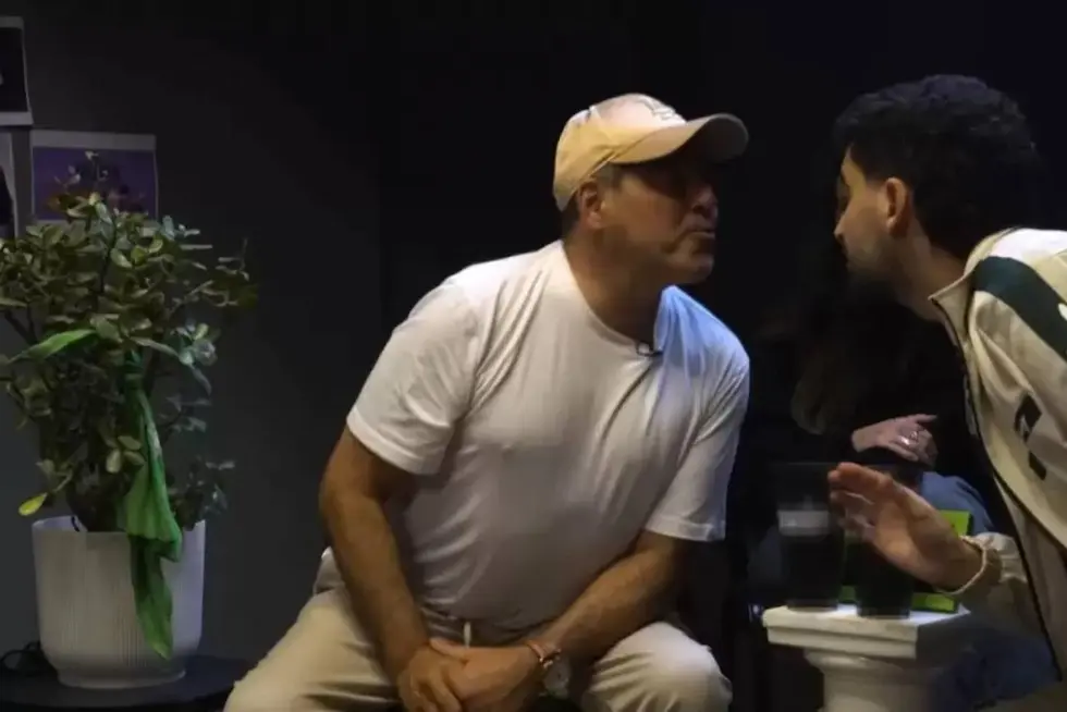 Viral: Iúdica amenazó y escupió en la cara al youtuber Matías Bottero