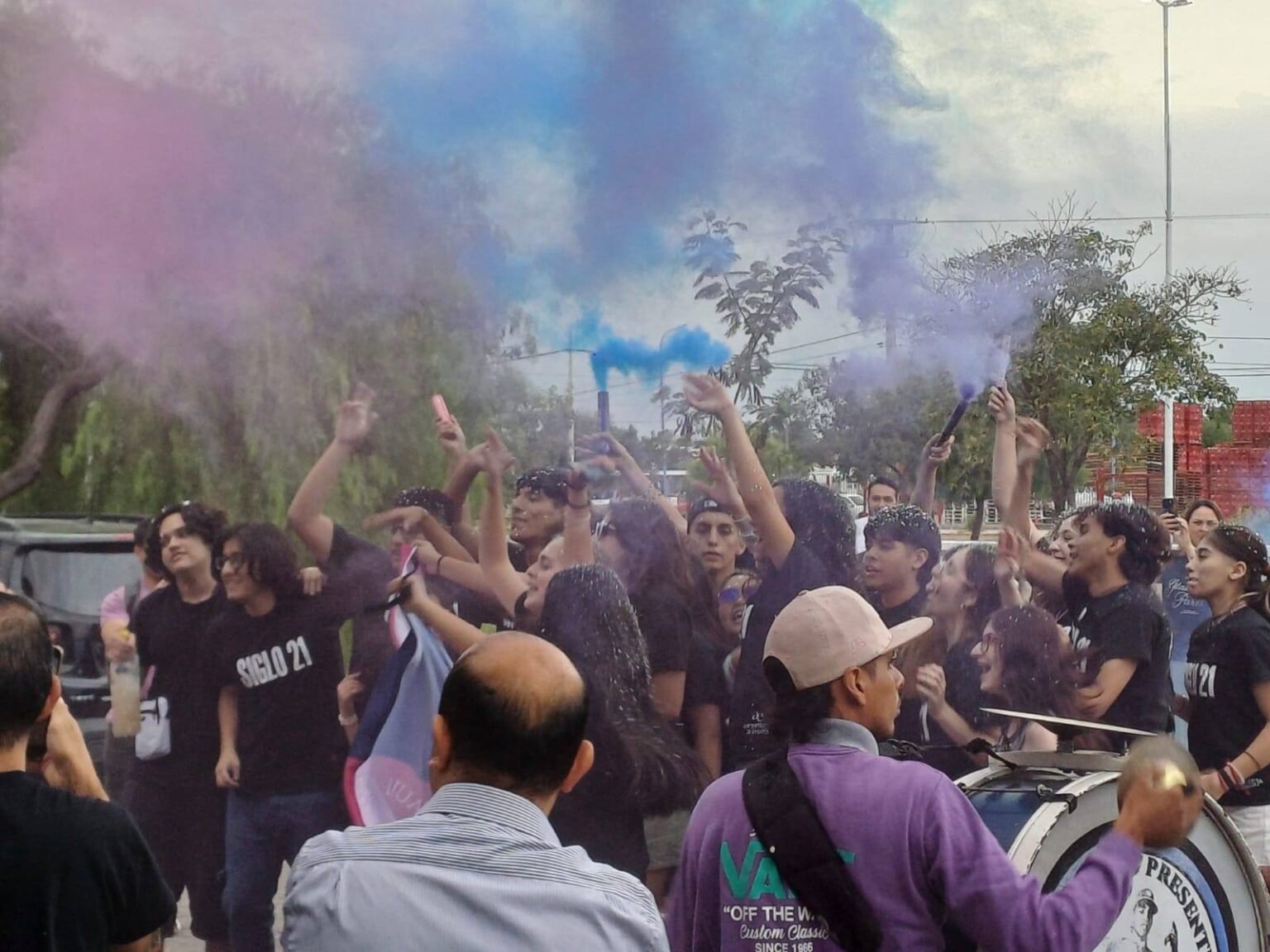 645688125 1497851732347080 2080358672503066754 n