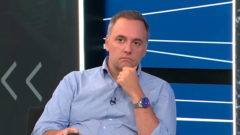 Adorni habló de una filtración “desde adentro” del Gobierno y agitó la interna libertaria Adorni