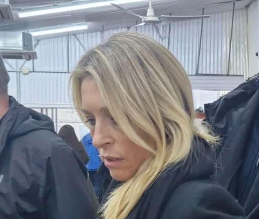 Investigan contratos de la consultora de la esposa de Adorni con empresas vinculadas al Estado Bettina