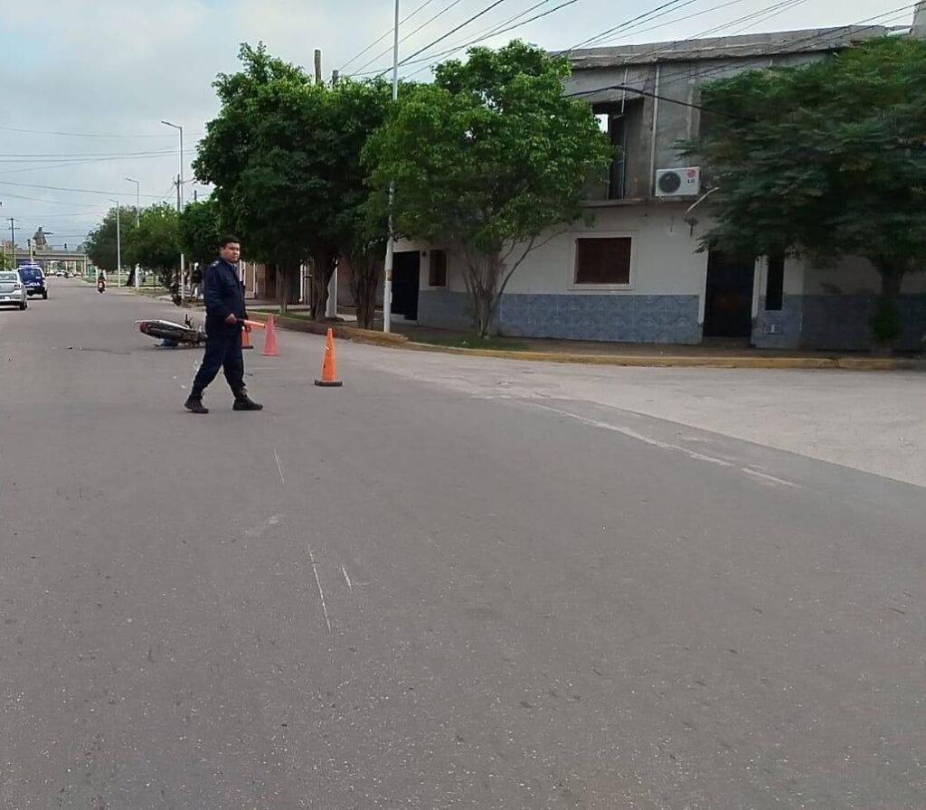 Un motociclista alcoholizado chocó contra un auto en la zona Sur de la ciudad WhatsApp Image 2026 03 16 at 9.52.52 AM