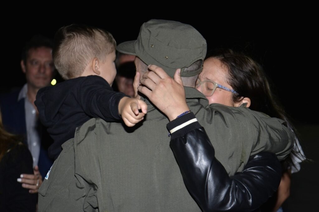 Gallo regresó a la Argentina tras 448 días como rehén del régimen de Nicolás Maduro gallo