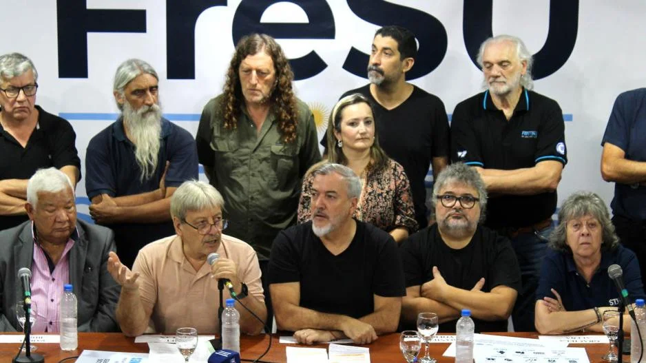Los gremios duros reactivan su agenda y desafían a la CGT Nacional gremios