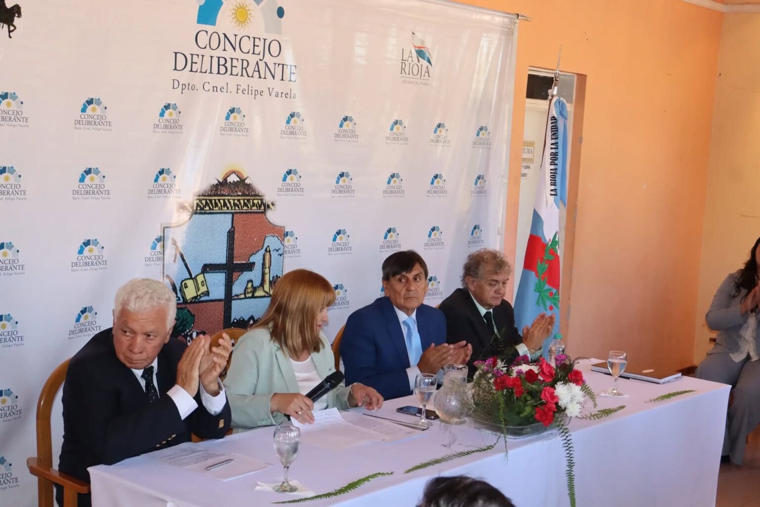 Minería: Páez pidió diálogo y capacitación para garantizar el empleo riojano en el proyecto Vicuña hugo paez